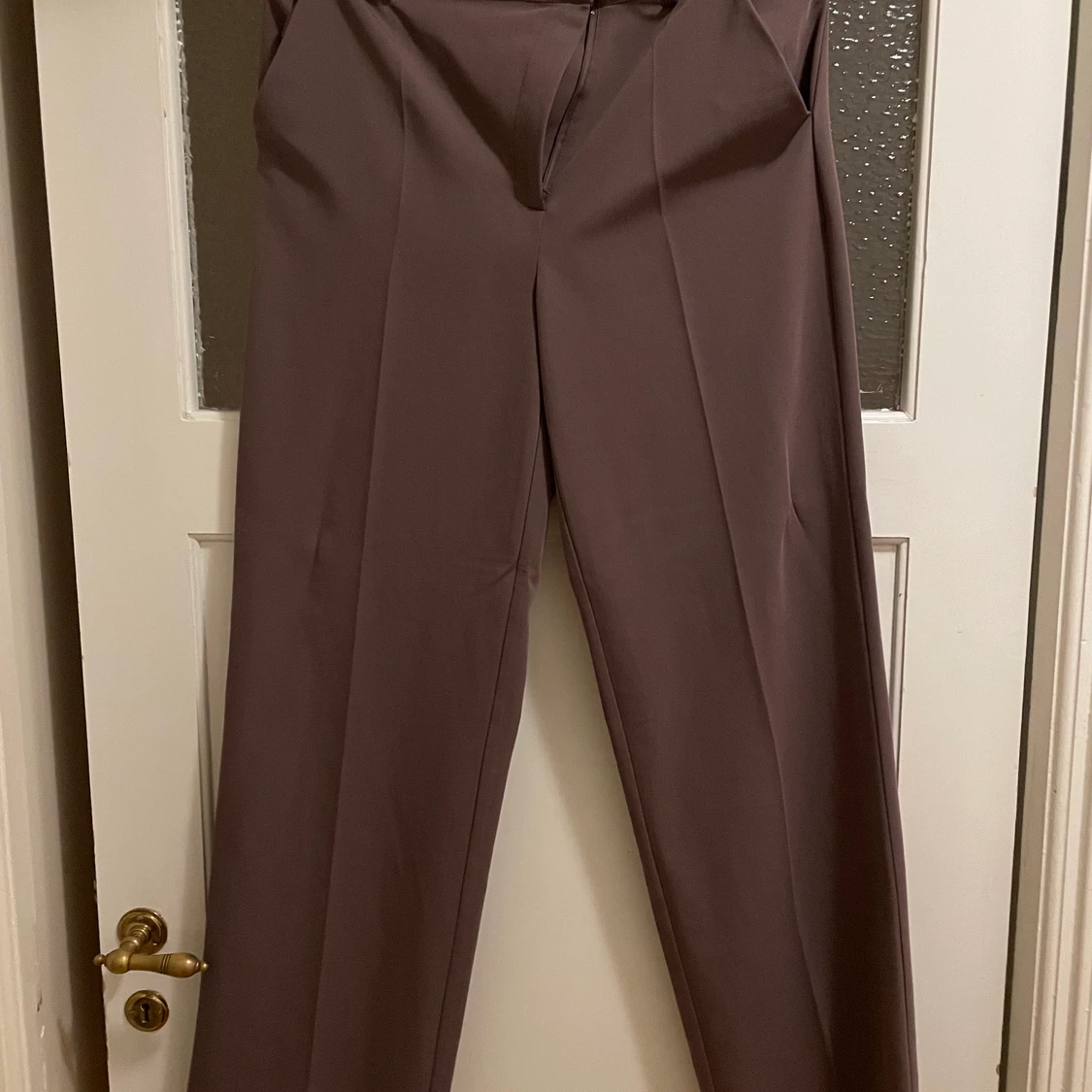 Kostymbyxor med wide leg fit