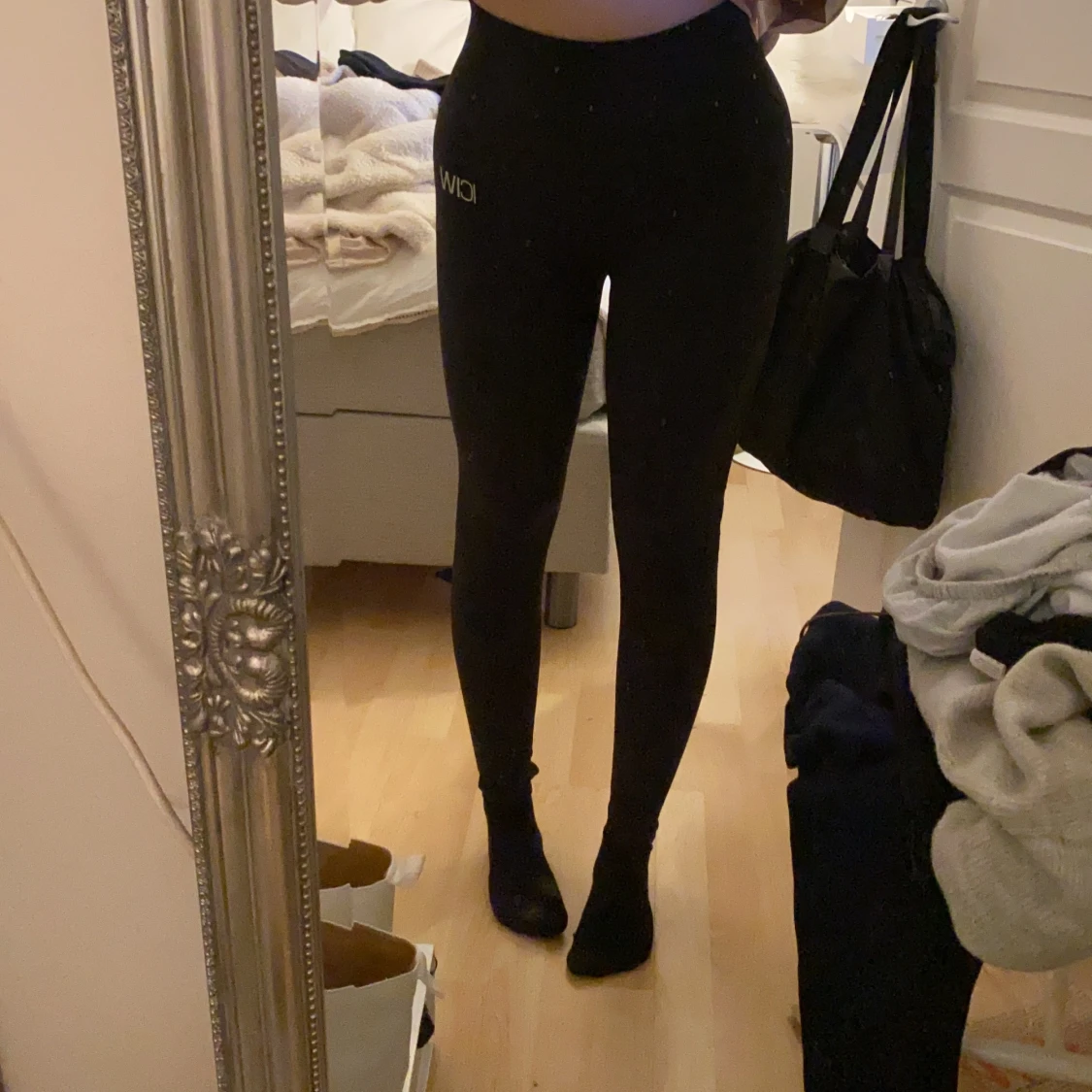 Mörkgråa träningstights