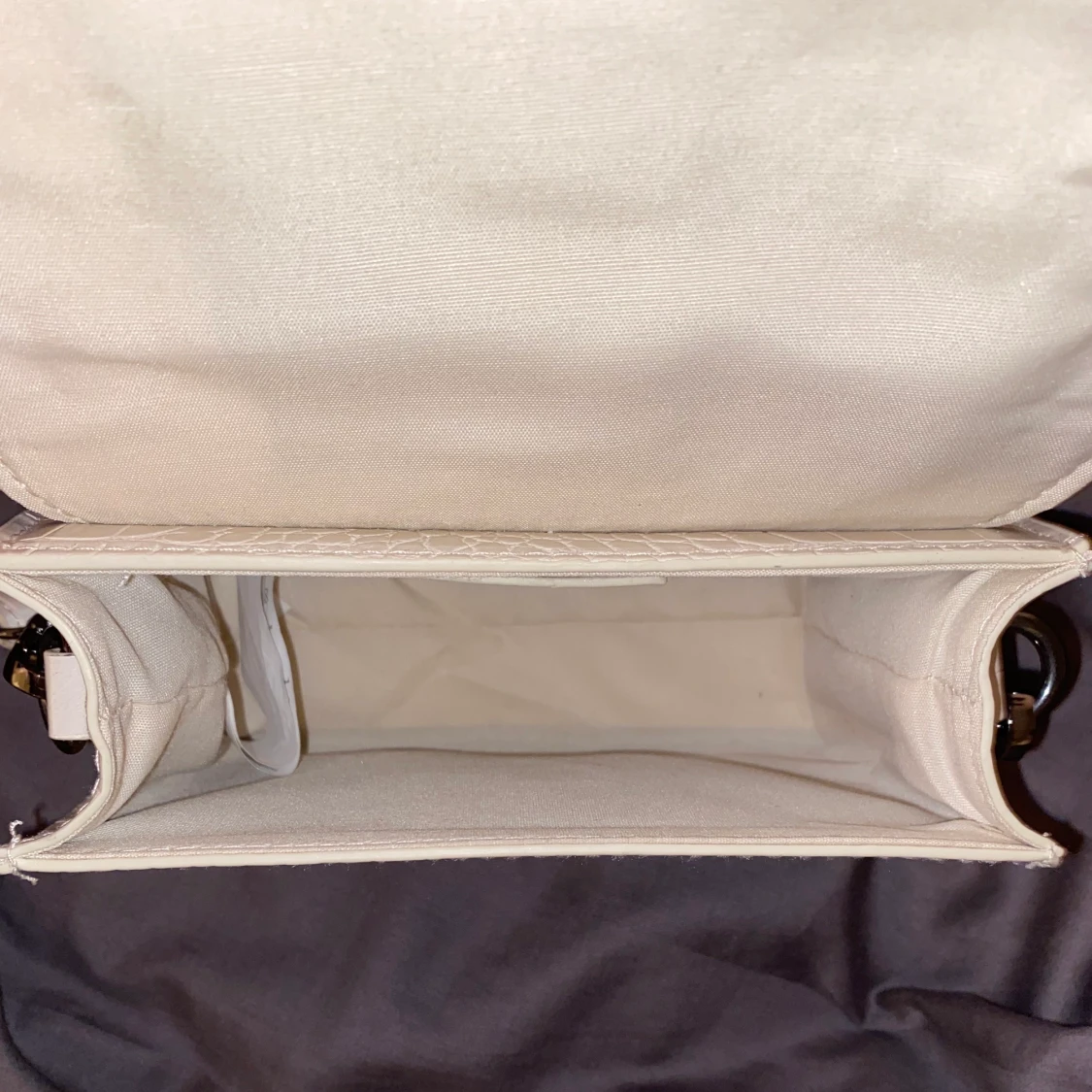 Snygg vit väska - 91