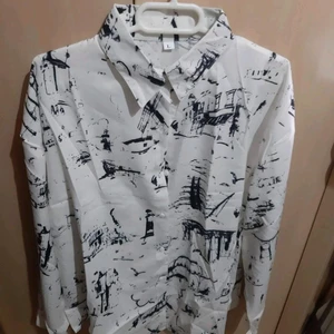 Blus  - Köparen betalar för frakten 