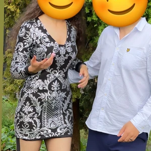 Fest klänning  - Jätte fin fest klänning som används en gång passar perfekt till alla fest. Priset kan diskuteras vid snabb affär. Köparen betalar shipping pris. 