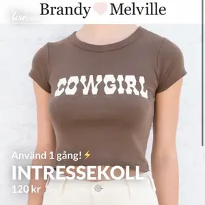 Intressekoll på denna Cow Girl tshirt från Brandy M! Vid bra pris säkjer jag denna. Lägsta pris 120kr +frakt⚡️ Använd 1 gång, stretchigt material som passar XS-M