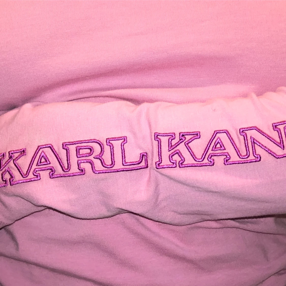 Karl kani off shoulder topđđ BUDA!