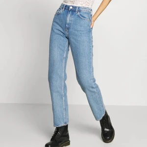 Voyage weeday jeans - Säljer nu mina weekday jeans i modellen voyage! Wow vilken favorit dessa har varit, men har tyvärr växt ut dem, & det är dags att de får ett nytt hem. De har blivit riktigt snygga i tvätten då de är använda en del gången! Kontakta mig gärna för fler frågor eller funderingar⭐️