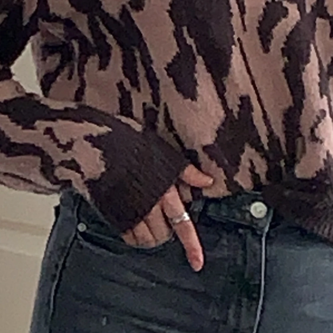 Stickad mönstrad tröja - 90