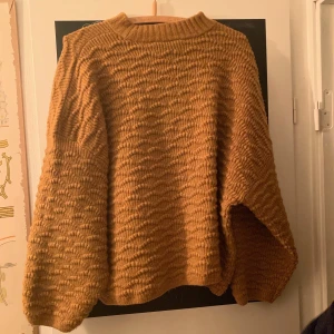 WEEKDAY  - Tröja från WEEKDAY 