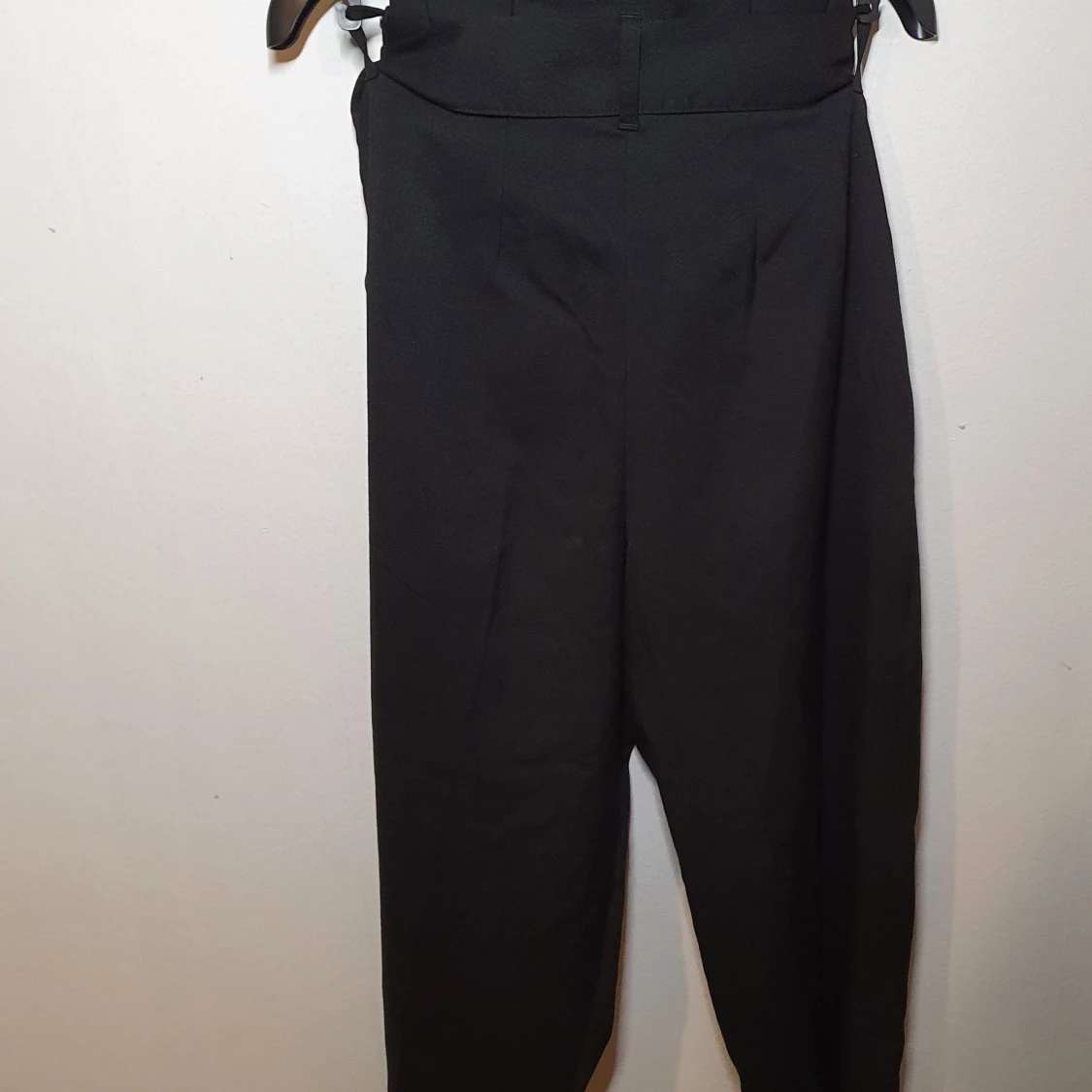 Nya svarta byxor - 90
