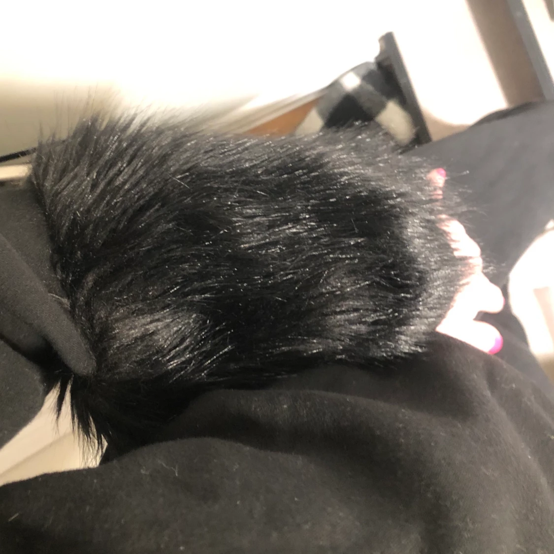 Collegetröja ish med päls på armarna - 91