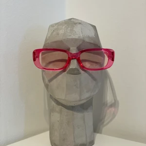 Solglasögon, Unisex -  Helt nya, fina solglasögon till sommaren🌸