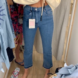 Jeans från pull&bear - Jeans från pull&bear som e lite korta på mig som e 170. 80kr+frakt