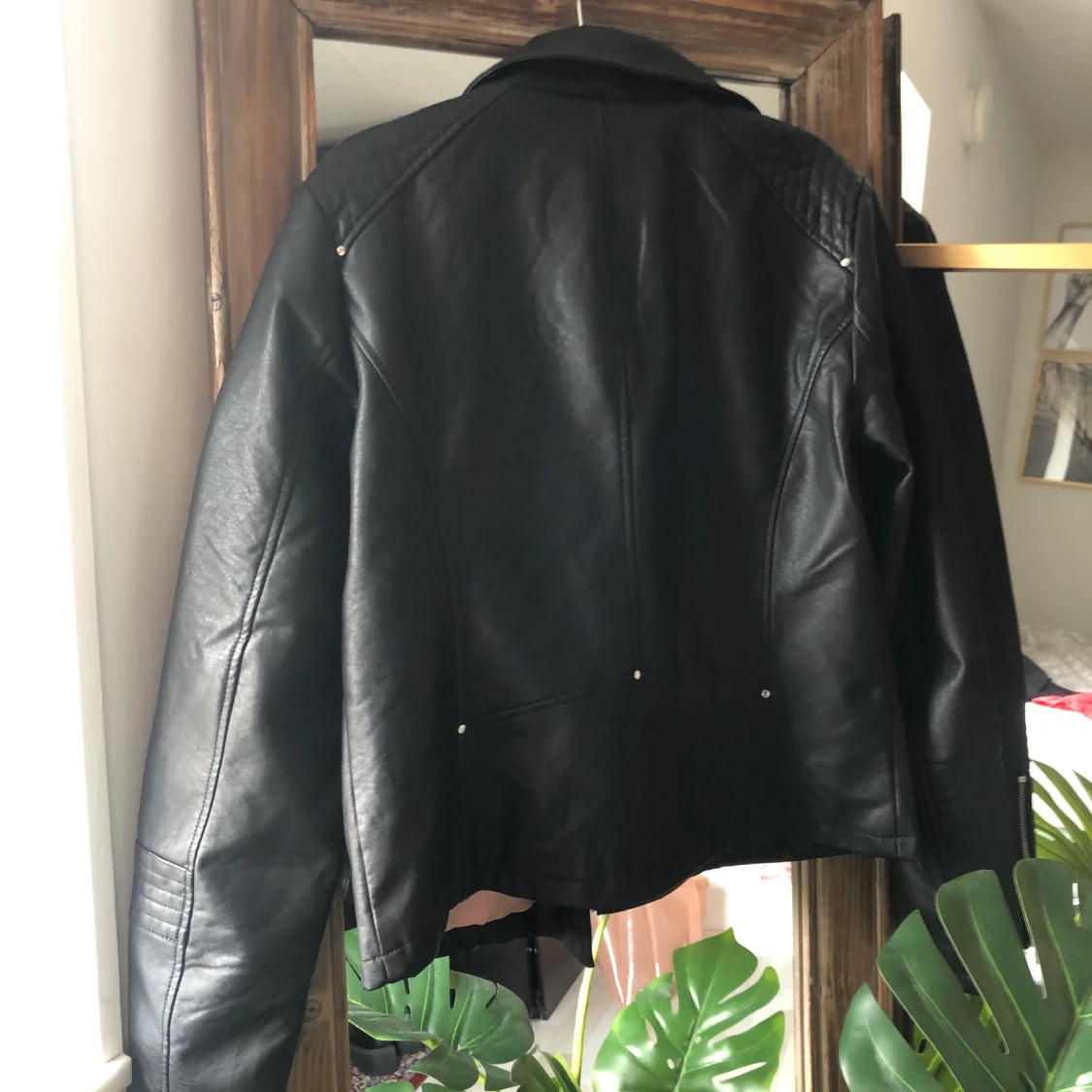 Oversize skinnjacka - 90