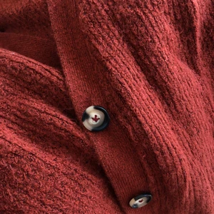 Kofta - Röd/orange härlig kofta från lager 157, som knappt är använd. Hör av dig vid intresse eller frågor:)