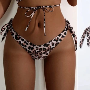 Bikiniunderdel - Fick hem två stycken av dessa bikiniunderdelar. Passar perfekt på mig som har strl S. 