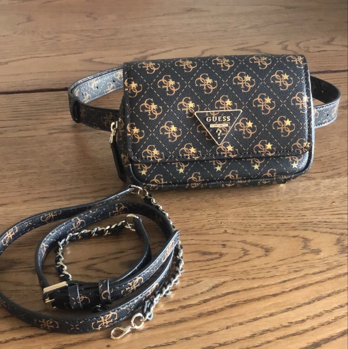 Guess bältesväska, oanvänt 