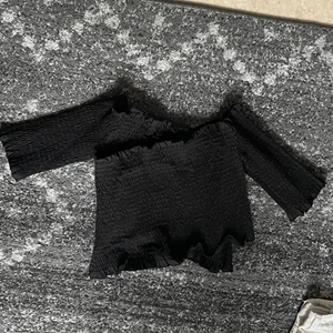 Na-kd tröja som inte finns! - Denna borttagna tröjan från affären är jättefin och använd endast 2 gånger