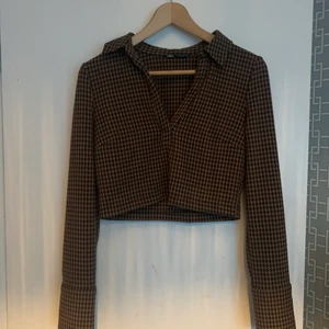 Topp från Zara - Jätte fin topp från Zara, kommer tyvärr inte till användning längre❤️