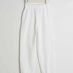 💫Elena sweatpants vit💫 - vita sköna mjukisbyxor från Gina tricot!