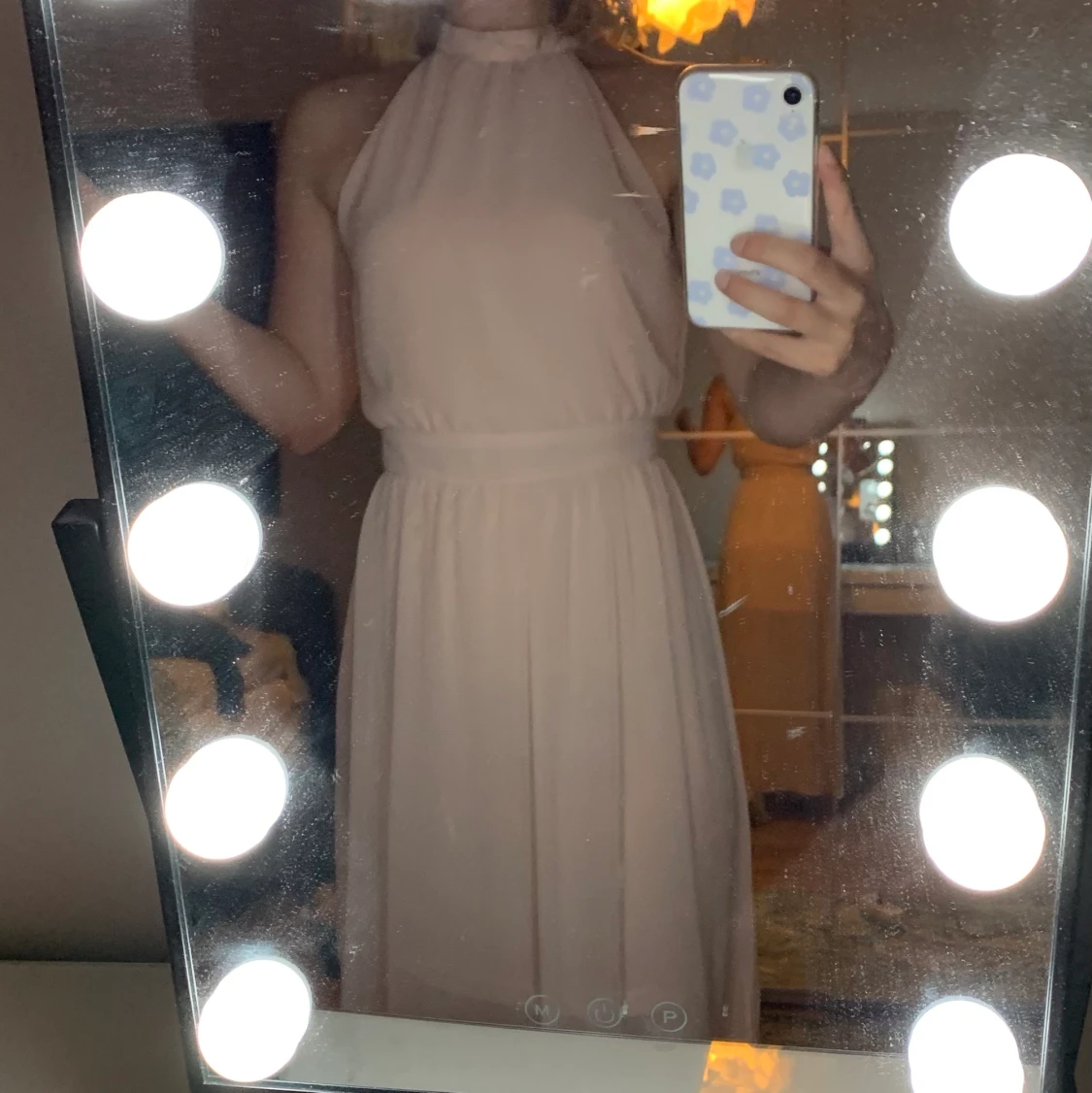 Ljus rosa lång klänning 