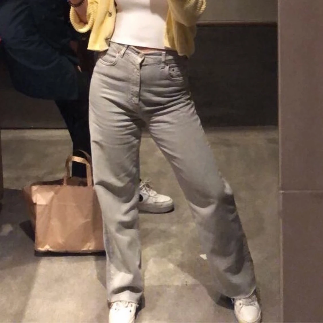 Gråa jeans från zara - 90