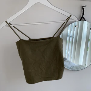 Gina Gröna topp  - Endast använd 3 gång 