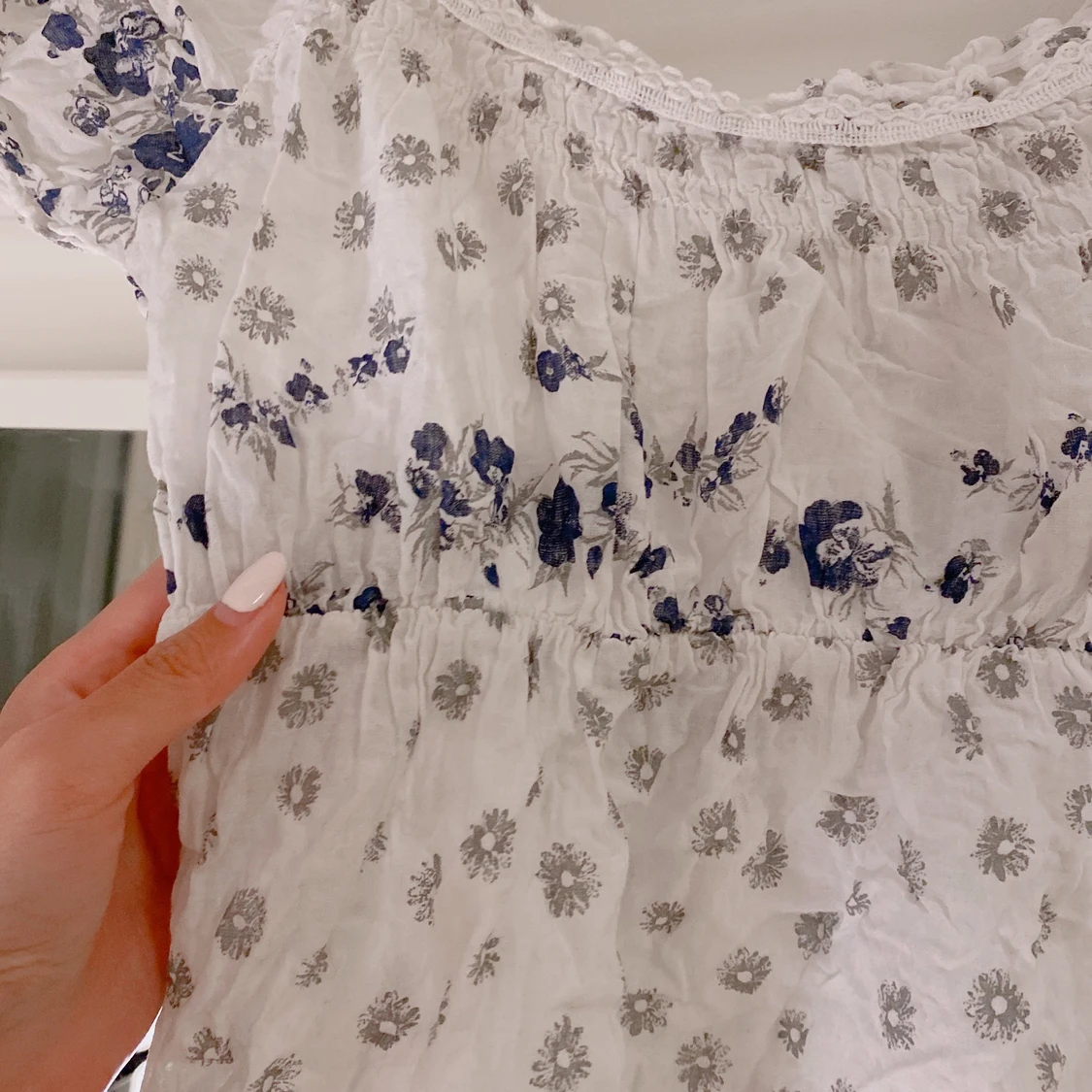 💙 vit blåblommig sommarklänning 💙 - 91