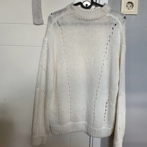 Vit stickad tröja  - Superfin vit stickad tröja 
