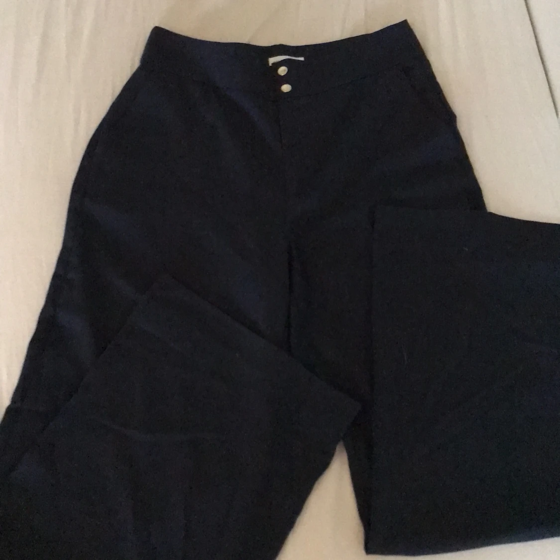 Mörkblå kostymbyxor  - 91