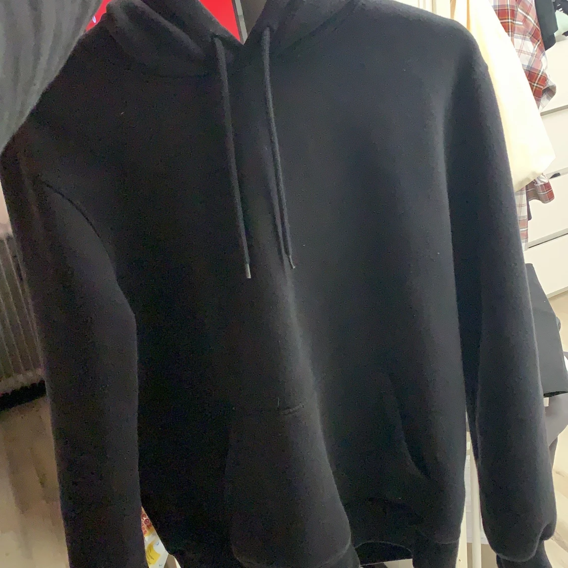 Svart hoodie 