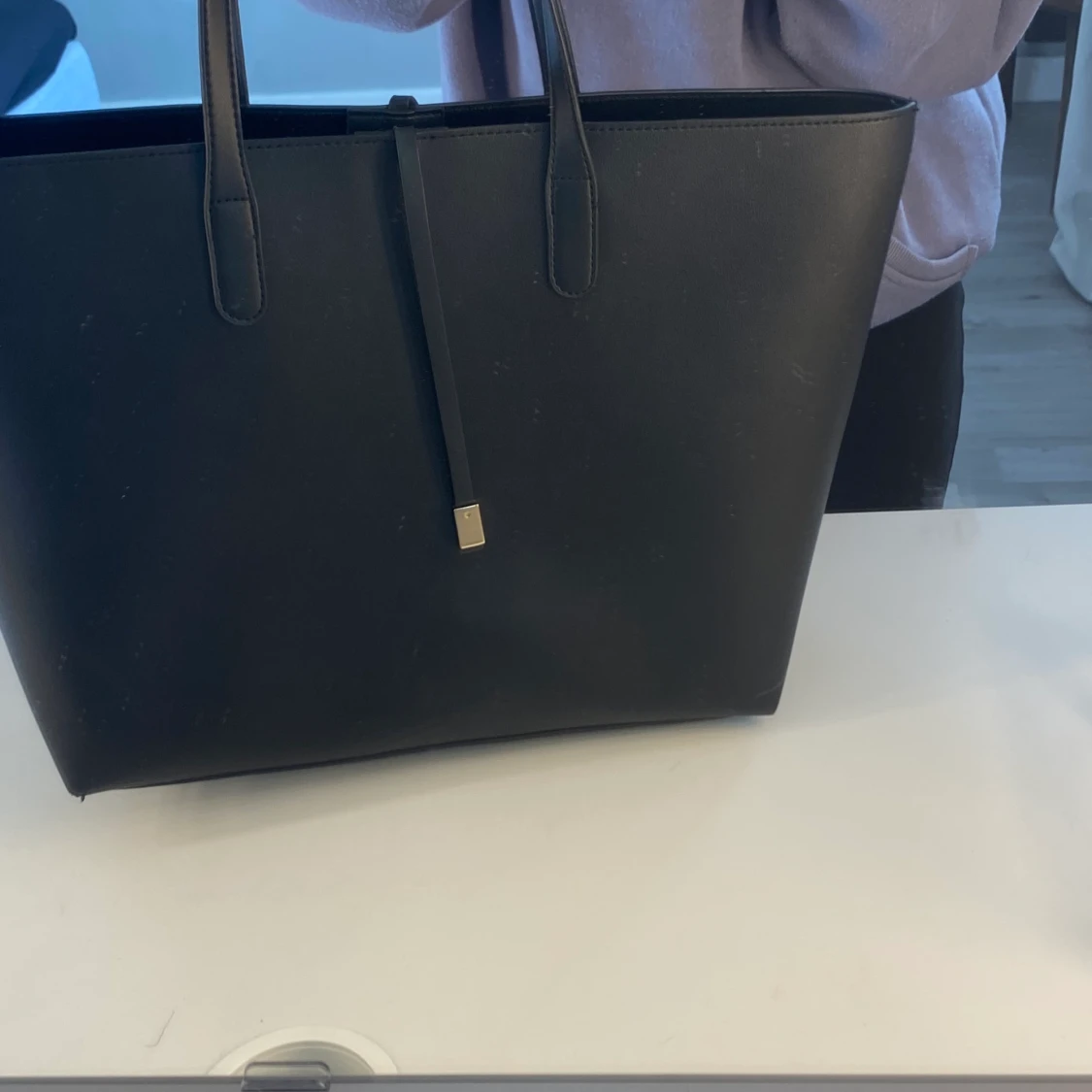 Svart stor väska - 90
