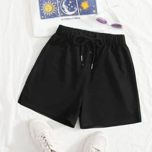 shorts S-M - en lånad bild av shein, jättesnygga shorts som jag råka beställa 2 av. Sitter  jättebra på, kom privat för bilder