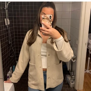 Jack från NAKD - Nästan aldrig använd jacka i storlek 36