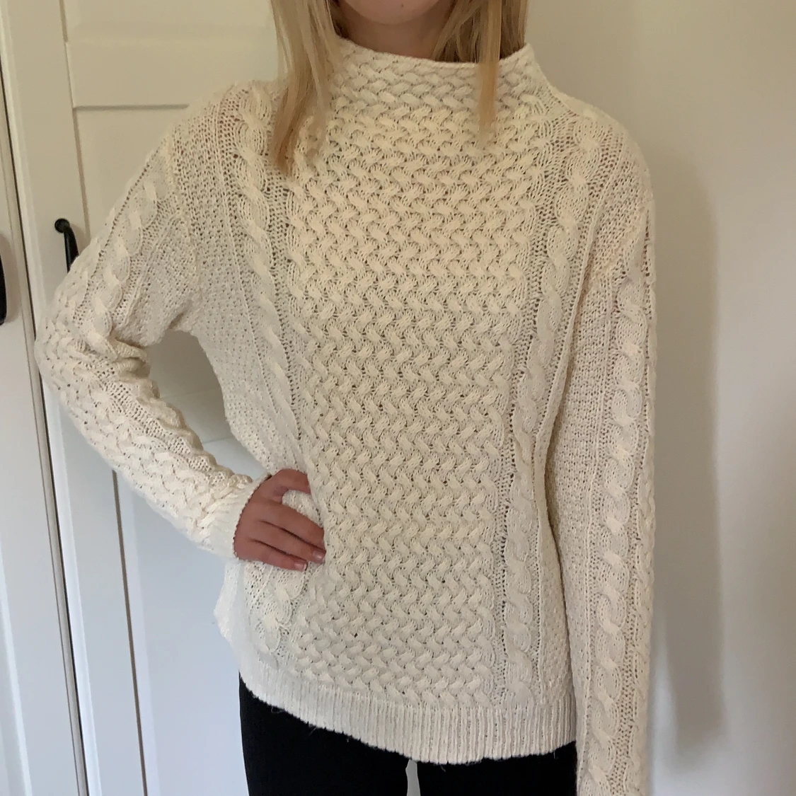 Kappahl Vit Stickad Tröja