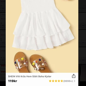 Kjol  - Jätte fin kjol jätte bra för sommaren köpte den nyss och den är aldrig använd. Säljer den pga att jag tyckte inte den passade på mig tyvärr. Den är lite see trough men om man har några kort byxor under (typ korta cykel byxor) så blir det nog bra :)