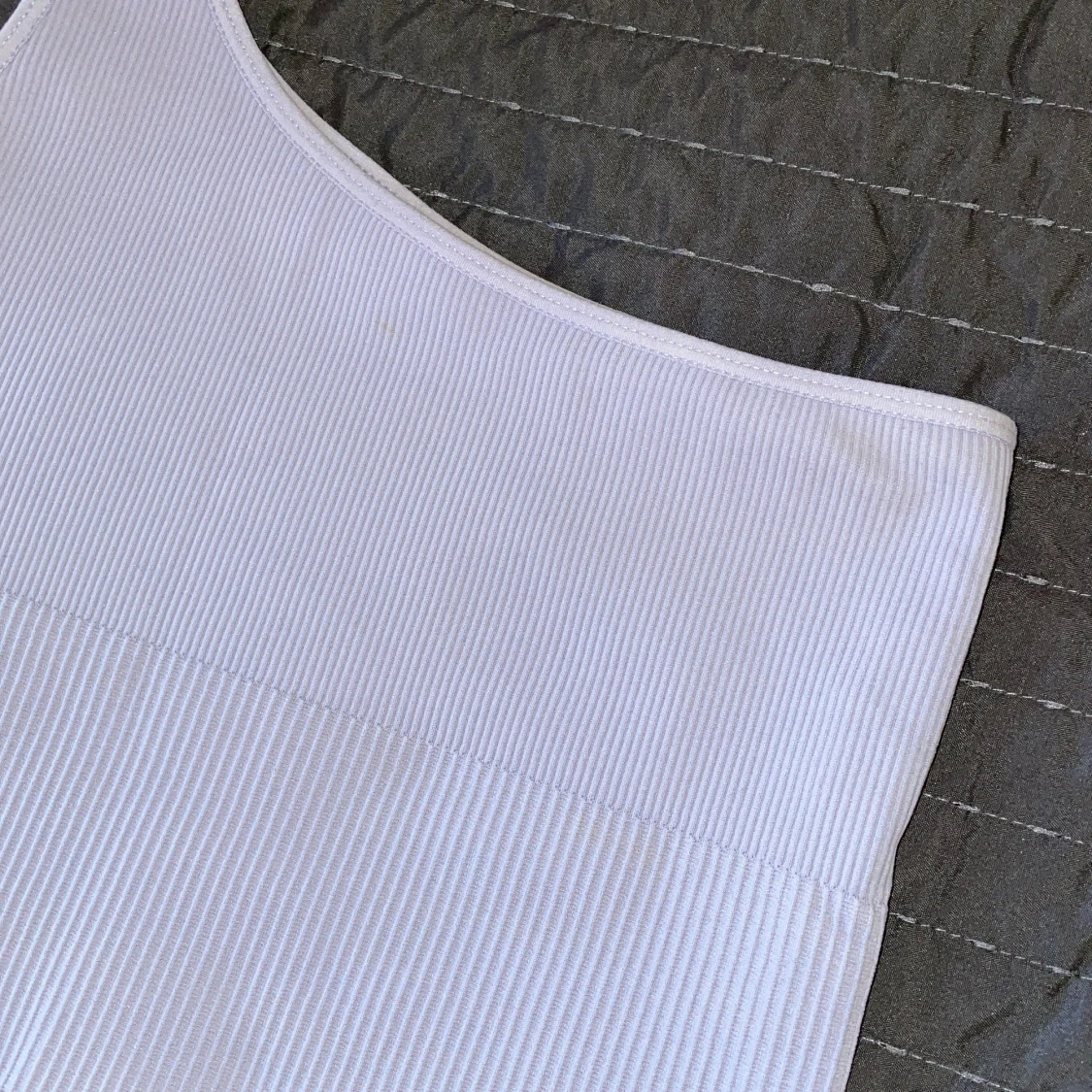 One shoulder topp - 90