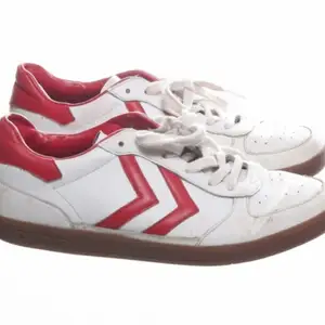 Hummel 90's sneakers. 