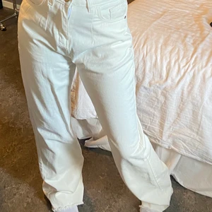 90’s fulllenght pants - Super feeta byxor, som är as långa ifrån Asos Tall, älskar längden men sitter tyvär för stort i midjan! Går att klippa i önskad längd dock!💕