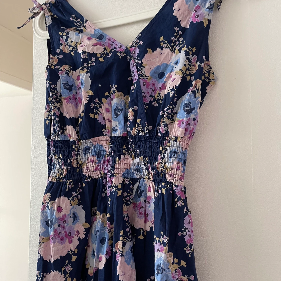 Blommig klänning  - 90