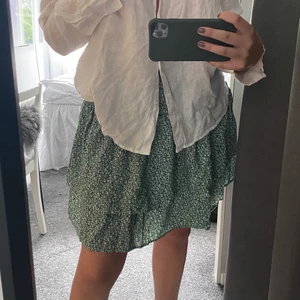 Kjol - Superfin somrig kjol som är oanvänd, köparen står för frakten💓