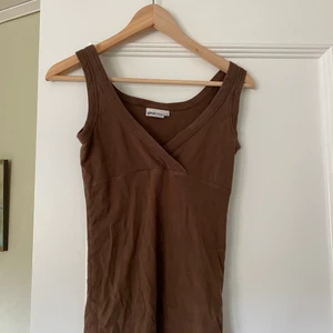 Brunt linne - Superfint brunt omlott linne