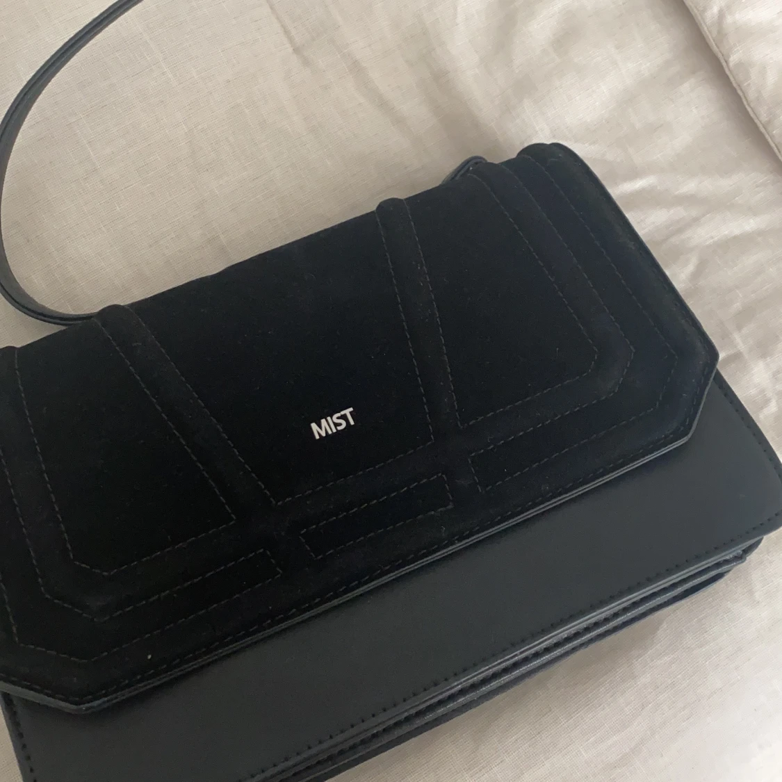 Svart handväska  - 90