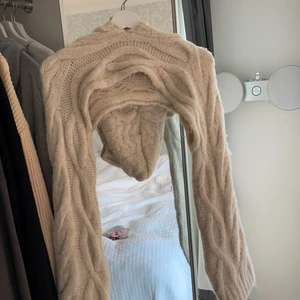 Hoodietopp - Aldrig använd, lappen står kvar på tröjan. Pris exklusive frakt 💗