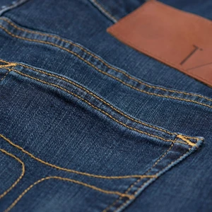 Mörkblå Jeans w26 L30 - Säljer mina jättesnygga vintage jeans ifrån Tiger of Sweden❣️De är tighta i mörkblå tvätt i modellen Slight. 🦋 Knappt använda. Säljer pga de är för små för mig. ✨ Nypris ca 1 700kr