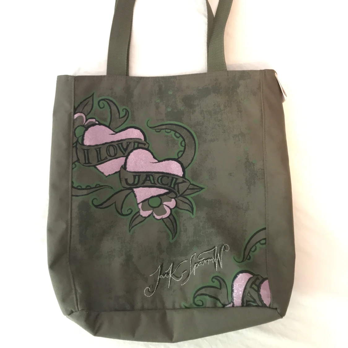 Ed Hardy liknande väska