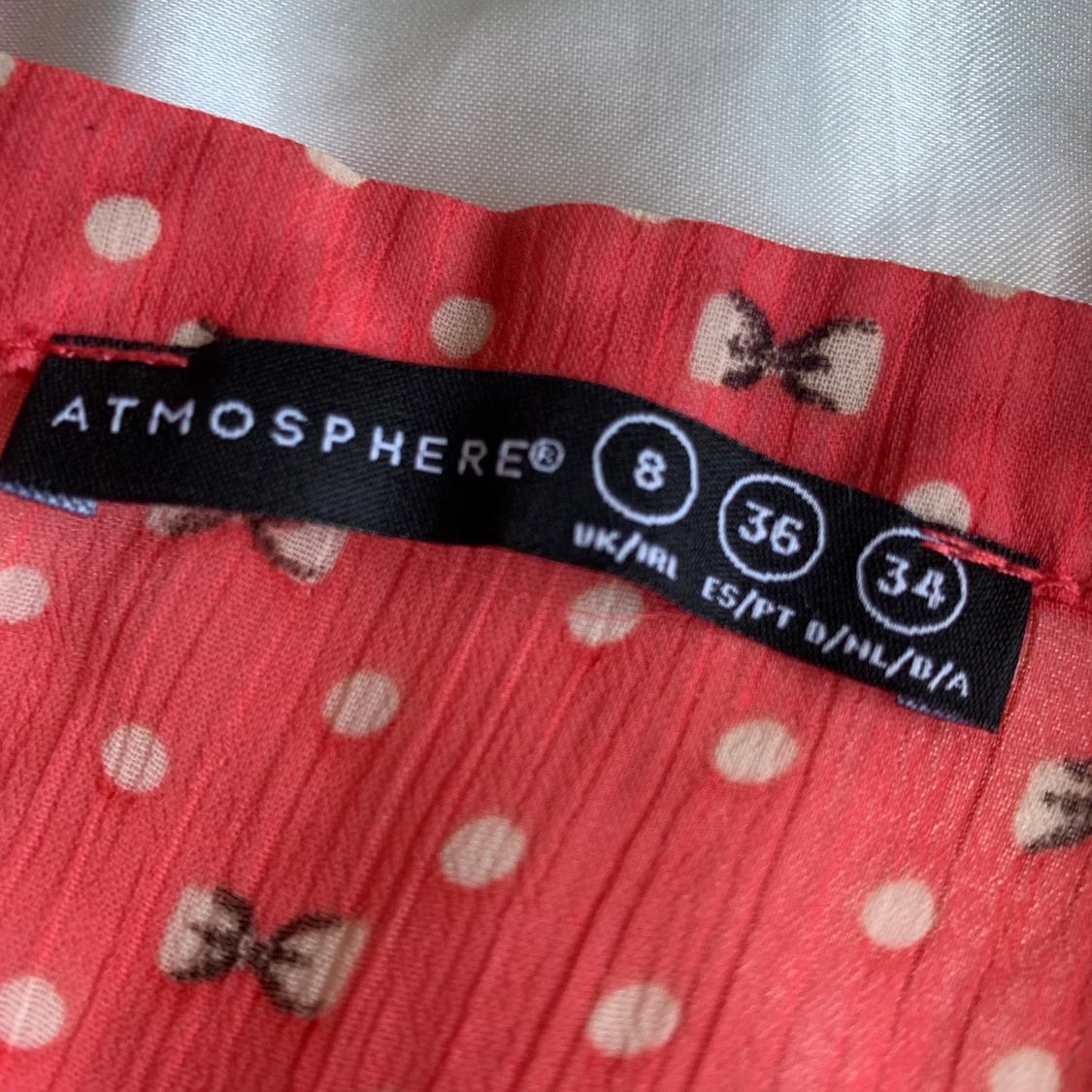 Tunn röd tröja, str 36 - 90