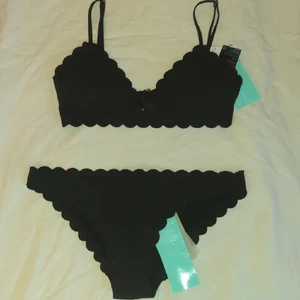 Svart bikini - Lägger ut igen pga oseriös köpare, skriv om ni har några frågor💕 strl 36 från H&M