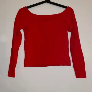 Off shoulder tröja - Off shoylder tröja från gina tricot!