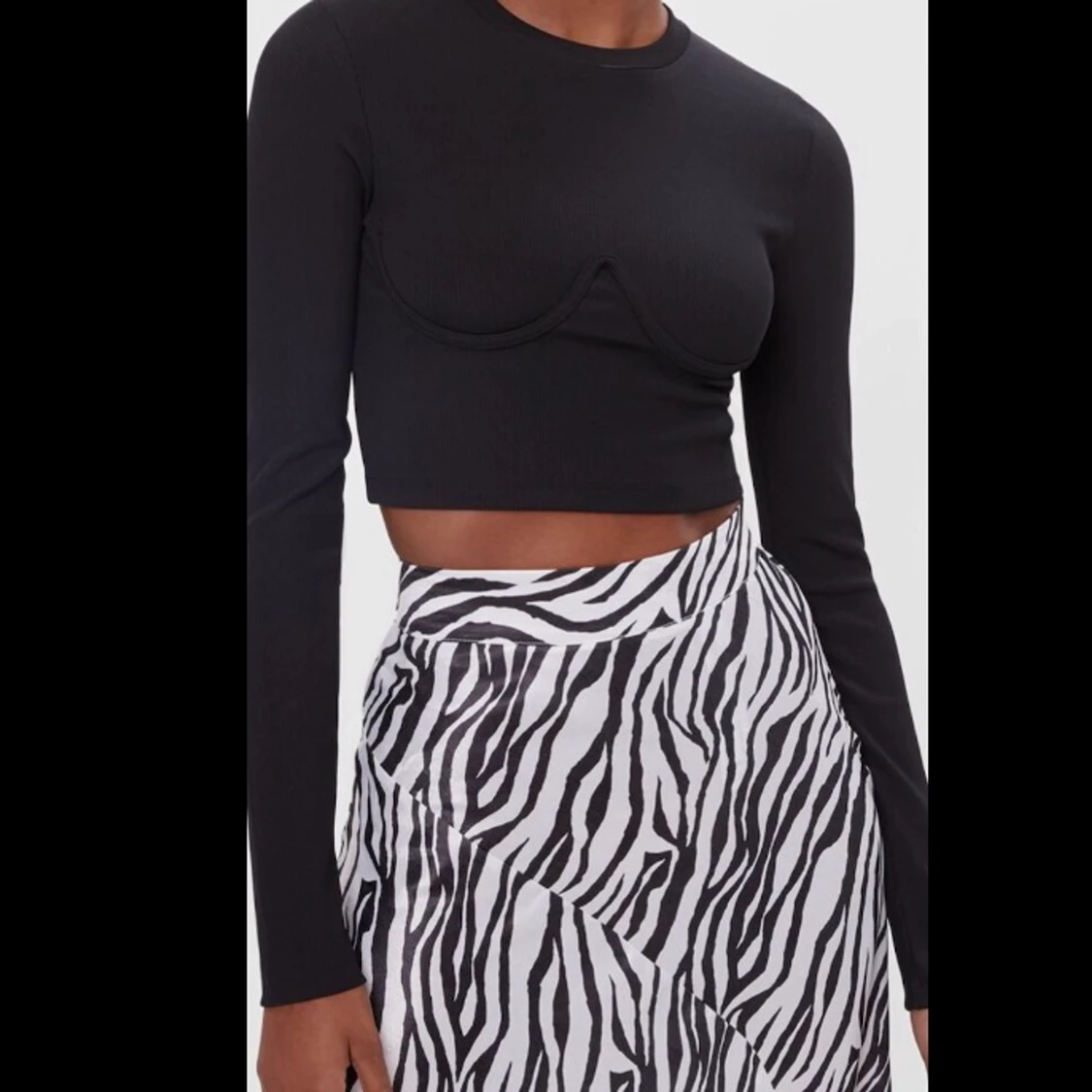 Ribbad tröja med bygel