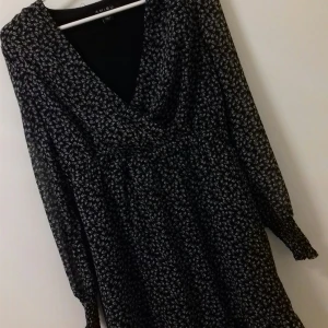 M - Helt ny kläning 