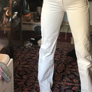 Vita Zara jeans  - Super snygga jeans 