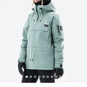 Dope jacka  - Gör en intressekoll min dope jacka i st S-M. Köptes förra vintern och använd fåtal gånger förra vintern endast. Kom privat för bilder, frågor osv!💞 Köpte den på dopesnow nypris 1900kr